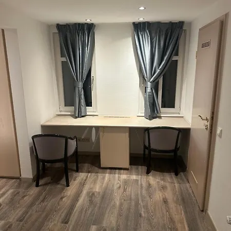 Kurvilla Apartment *